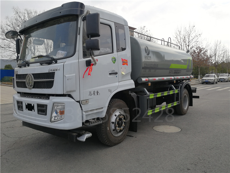 湖北盈通汽車東風天錦洗掃車
